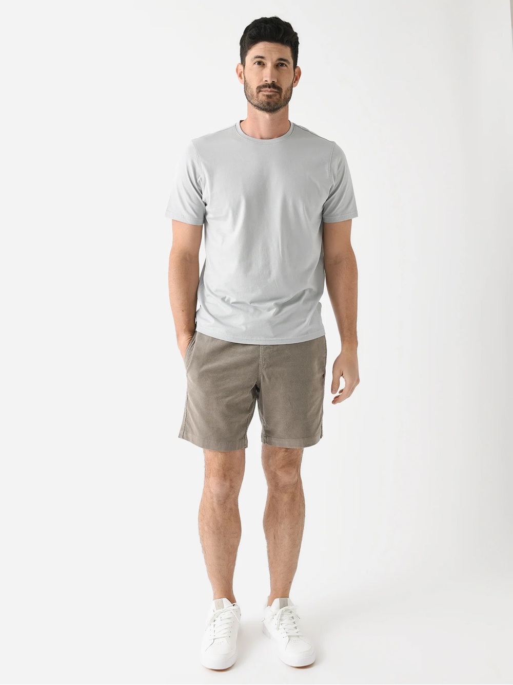 Vuori Optimist Men's Corduroy Shorts 8” Sz M Men’s 
(Jun A-1)